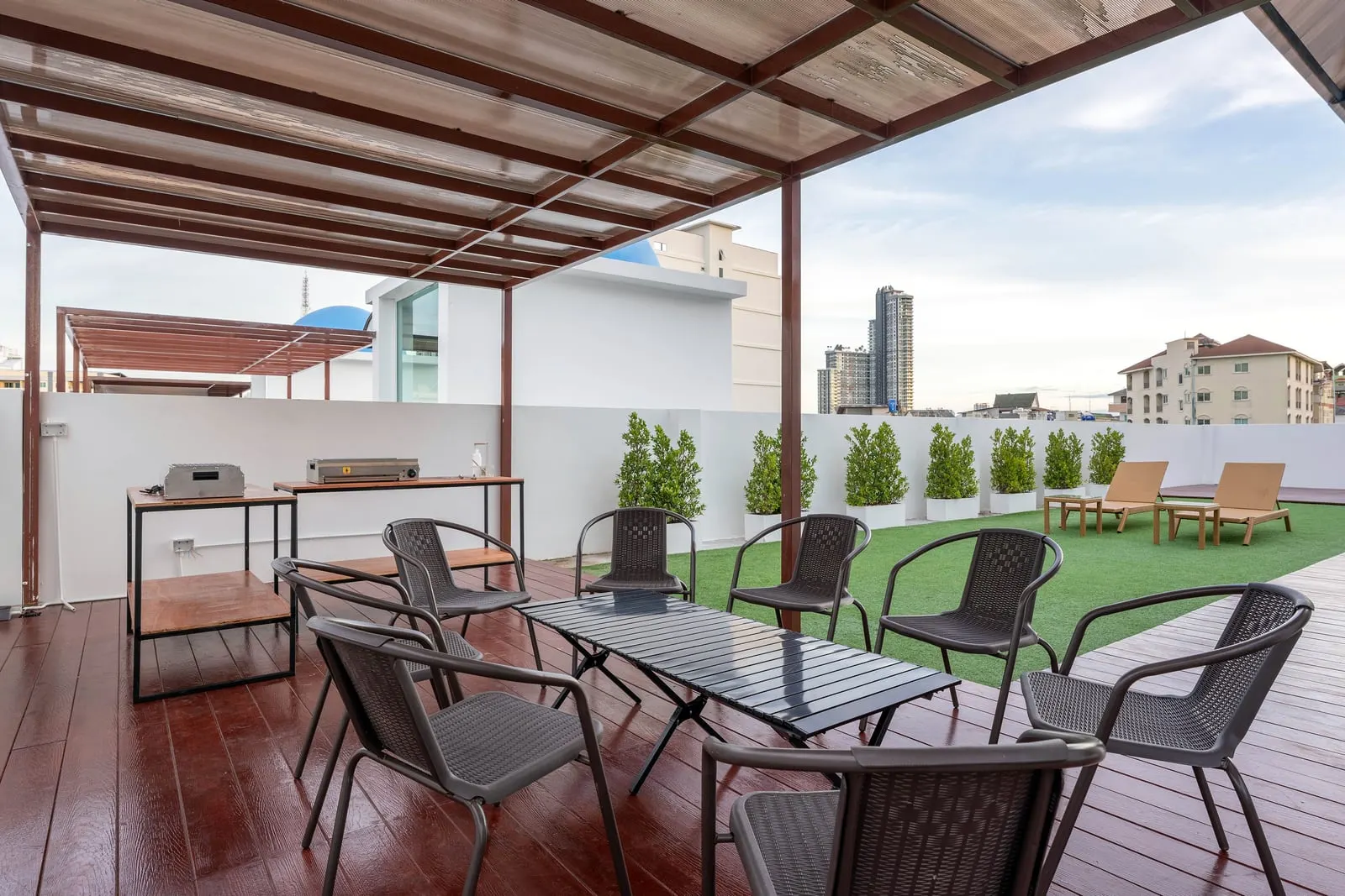 Villa A barbecue area